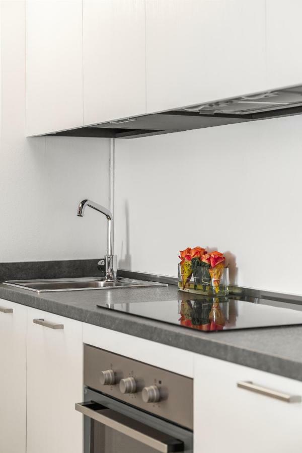 קומו A Casa Nuccia Studio By Holiday Solutions מראה חיצוני תמונה
